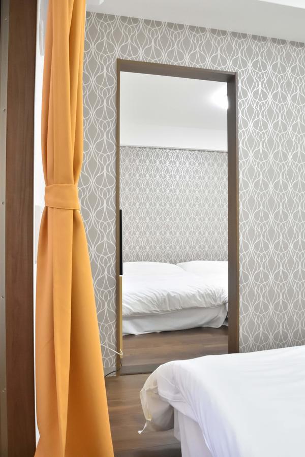 Hr Front Regal Namba West *