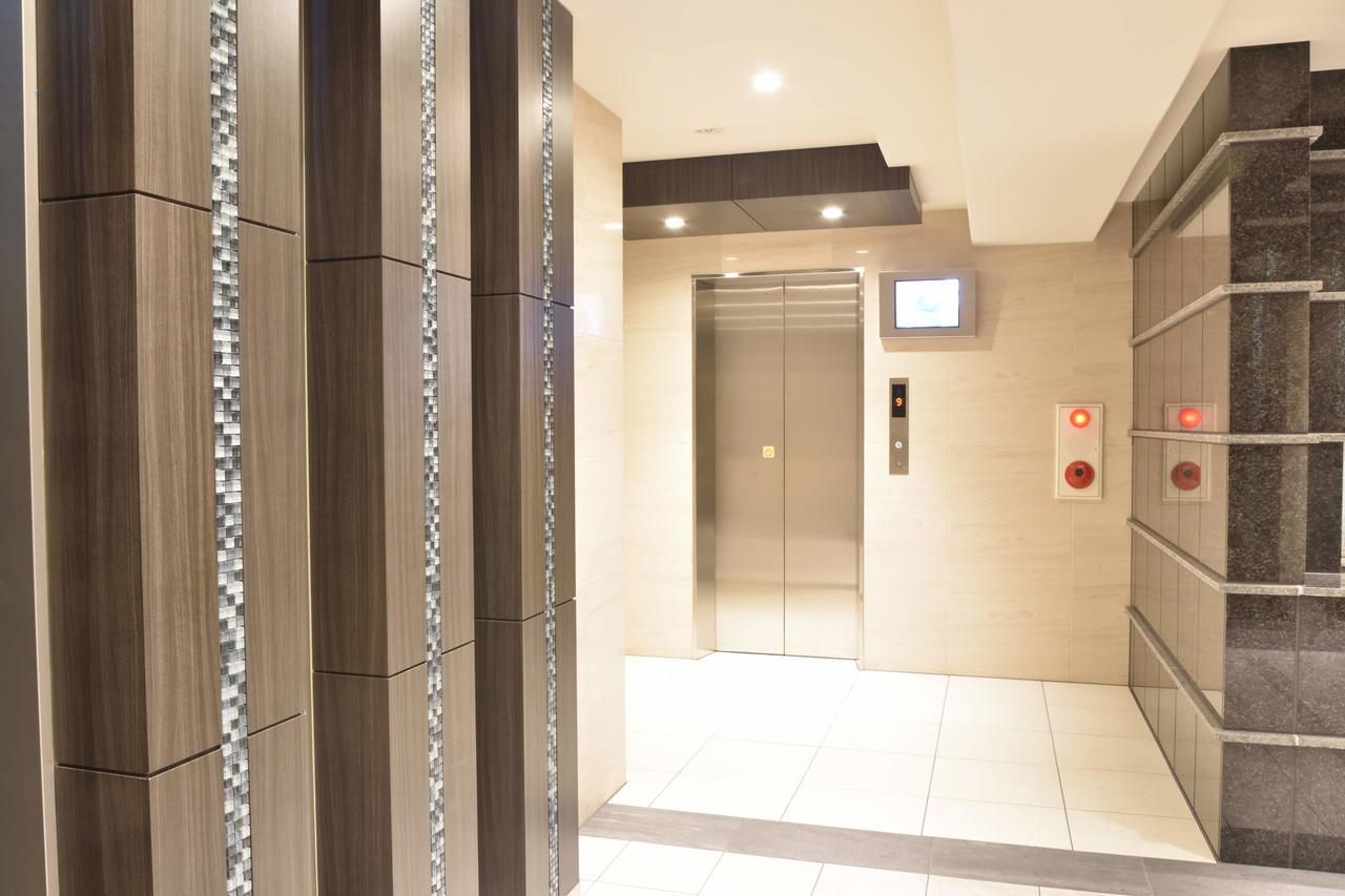Hr Front Regal Namba West Apartamento *