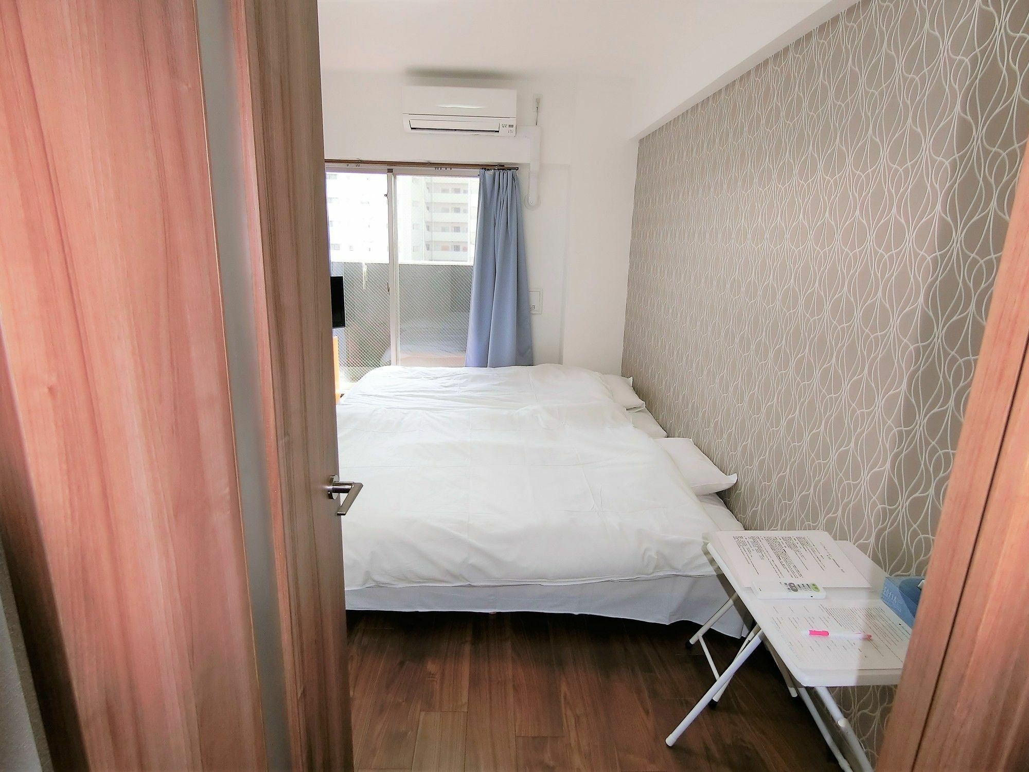 Hr Front Regal Namba West Apartamento *